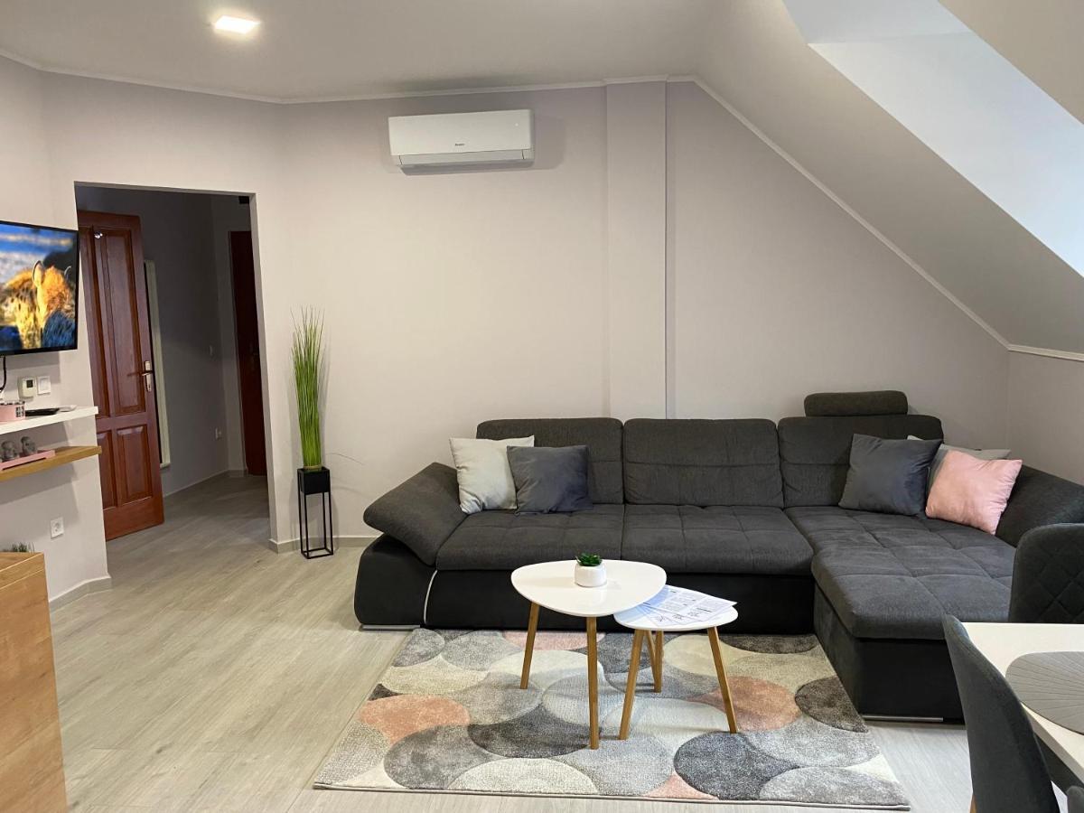 Star Apartman Zalacsány Exterior foto